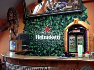 Bar/nightclub